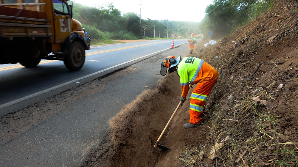 Obras na BR-381 alteram fluxo de veículos entre Caeté e Governador Valadares; confira o cronograma de obras até sábado