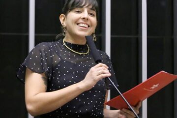 Ratinho é réu na Justiça Eleitoral por ofensas em rádio a uma deputada