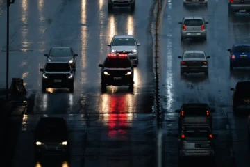 Placa Mercosul pode ter fim e nomes de cidades devem voltar a aparecer nos carros do Brasil