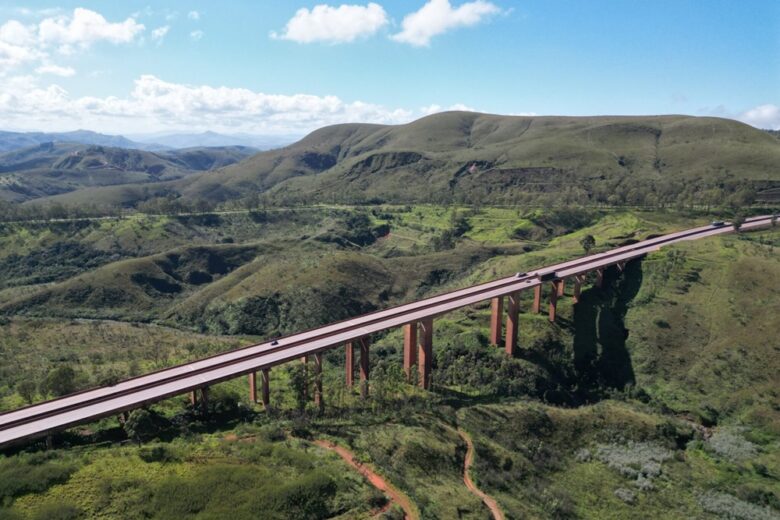 BR-040 deve receber cerca de 290 mil veículos entre BH e Juiz de Fora no feriado de Tiradentes
