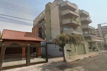 Muro de 13 metros em casa de Minas Gerais viraliza nas redes e reacende debate sobre privacidade e urbanismo