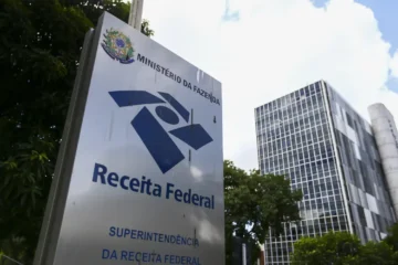 Banco Master: documentos da Receita mostram pagamento de R$ 40 milhões a escritório da esposa de Alexandre de Moraes