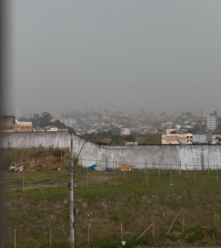 Frente fria mantém tempo instável e provoca chuvas em Minas Gerais nesta sexta-feira