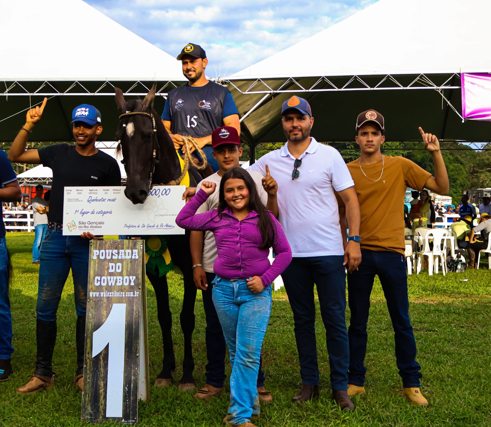 São Gonçalo do Rio Abaixo fecha 38ª cavalgada com concurso de marcha, shows e impacto na economia local; confira as fotos