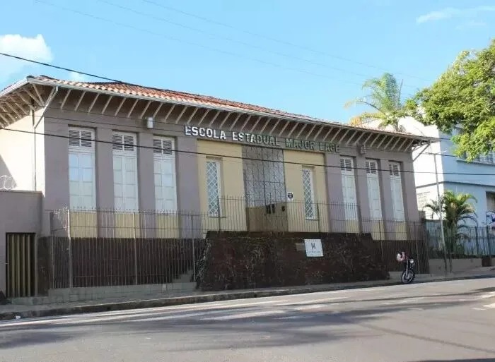 Escolas estaduais de Itabira já substituem sirenes por música para reduzir impactos em alunos com sensibilidade sensorial