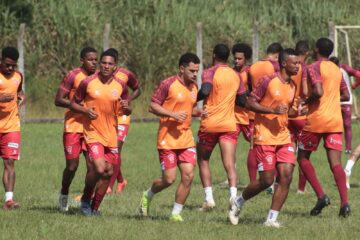 Valério intensifica preparação para o Módulo II com elenco em formação