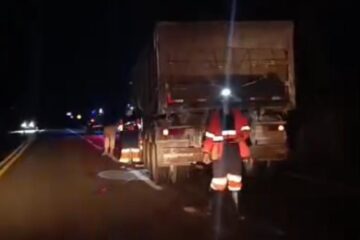 Homem em situação de rua morre atropelado por carreta na BR-381, em João Monlevade