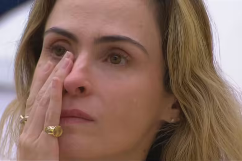 BBB 26: Ana Paula chora ao falar sobre julgamento do público e cita o pai