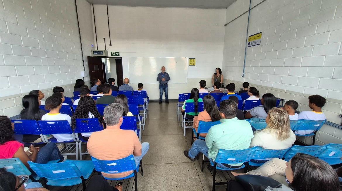 São Gonçalo do Rio Abaixo lança programa de robótica para capacitação de jovens