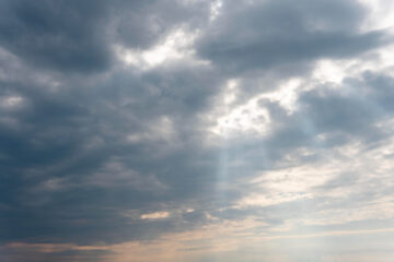 Céu deste sábado seguirá com muitas nuvens em Minas Gerais