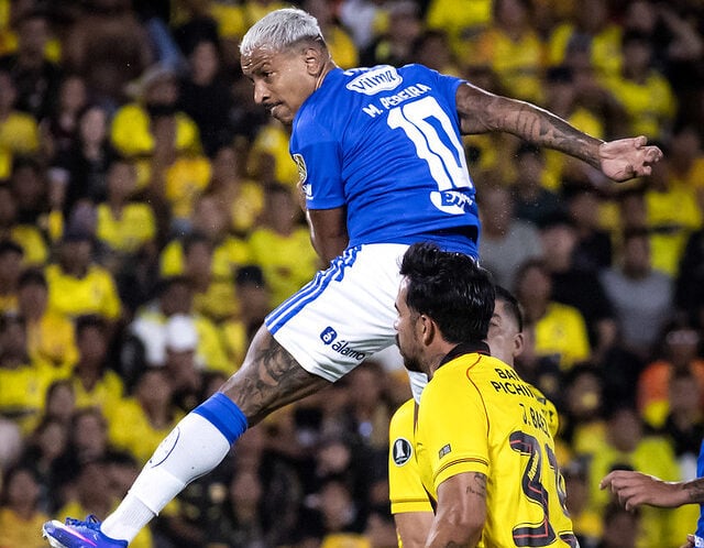 Cruzeiro recebe Barcelona-EQU em Mineirão lotado por vaga nas oitavas da Libertadores; Rádio Caraça transmite o jogo