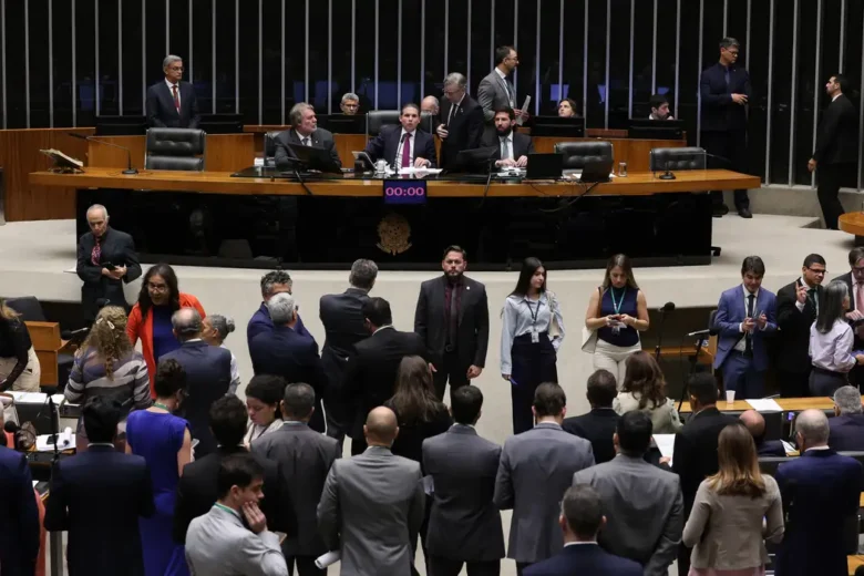Comissão da Câmara aprova Programa Nacional de Combate ao Câncer