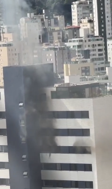 Curto-circuito provoca incêndio em apartamento no bairro Buritis