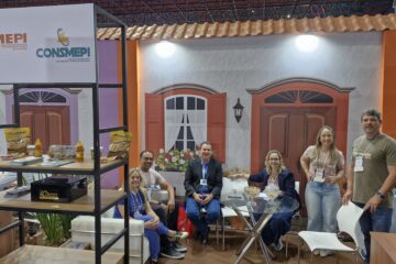 Amepi e Consmepi projetam Médio Piracicaba em congresso da Associação dos Municípios Mineiros
