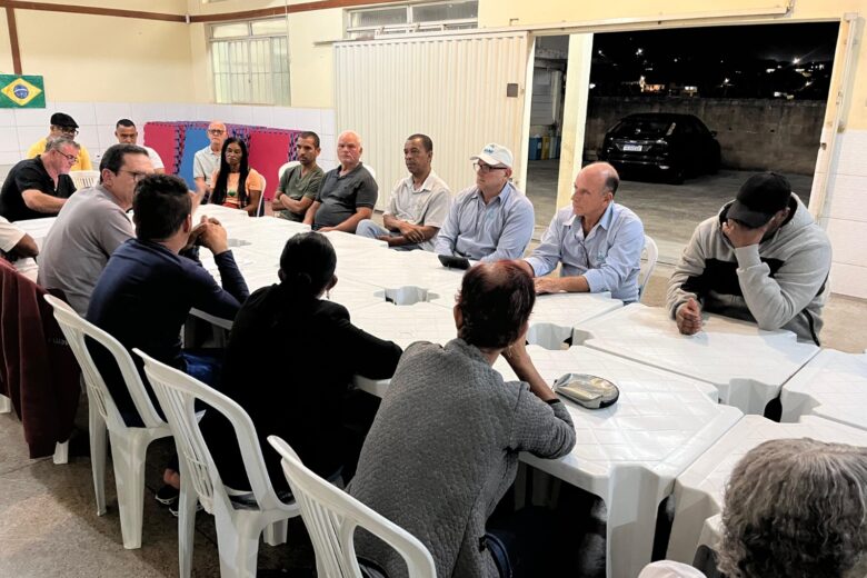SAAE se reúne com moradores do Santa Ruth para discutir abastecimento de água no bairro