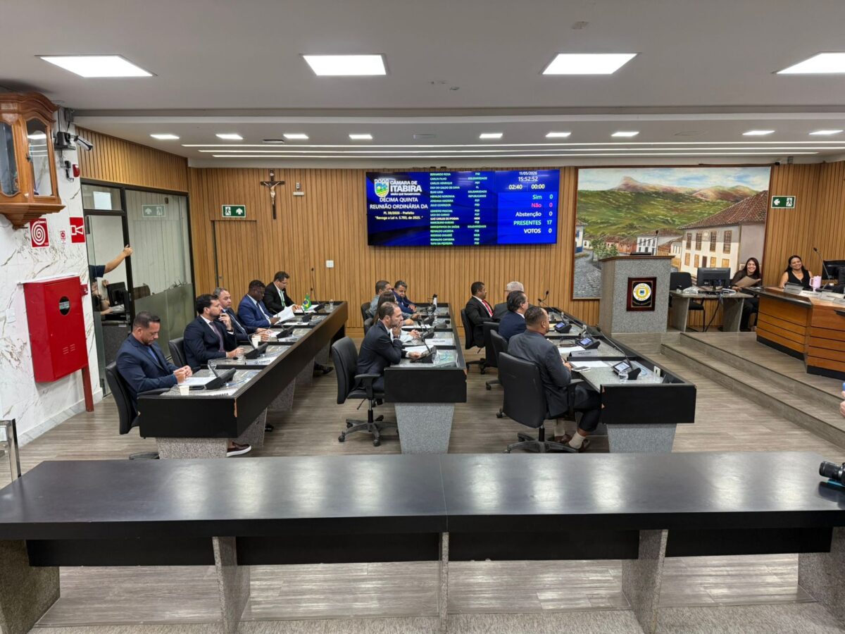 Projeto que anula reajuste do IPTU é adiado após pedido de vistas na Câmara de Itabira