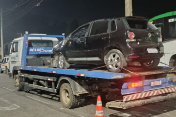 Mulher tenta assumir culpa por carro capotado e acaba presa em João Monlevade