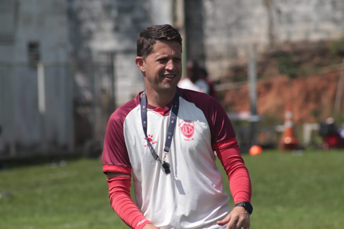 Paulinho Guará vê Valério no “caminho certo”, mas admite carências antes da estreia contra o Villa Nova