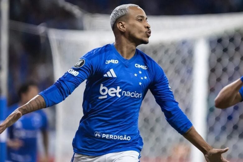 Cruzeiro goleia Barcelona no Mineirão e garante vaga nas oitavas da Libertadores