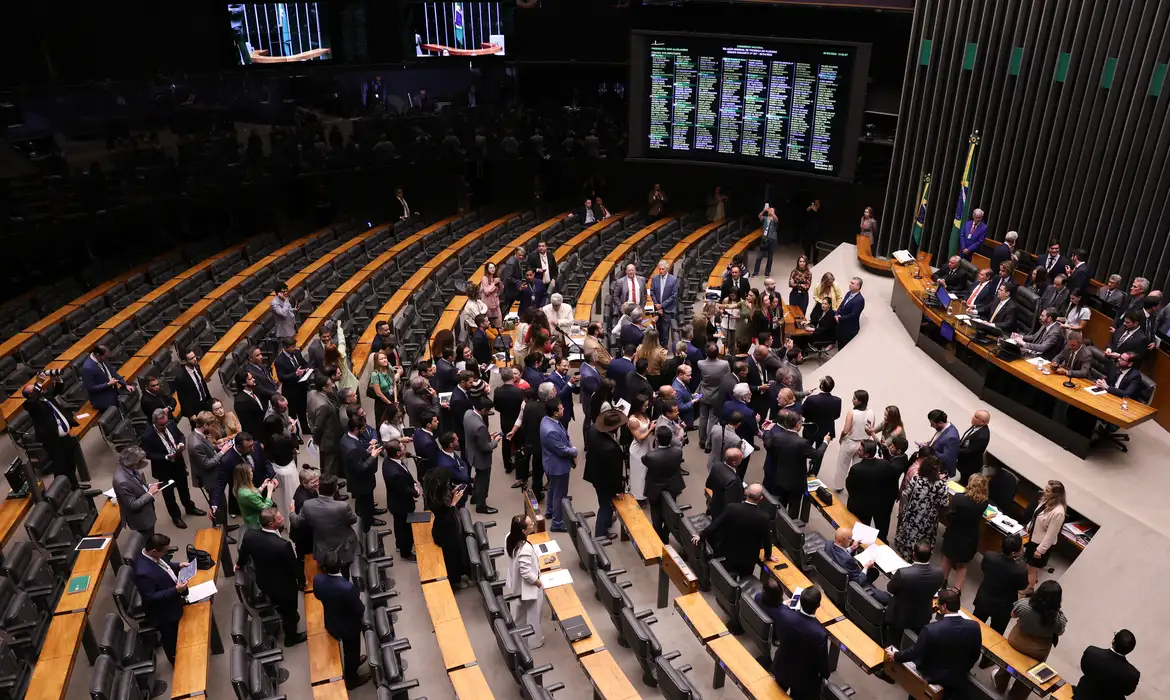 Congresso Nacional terá maior representação feminina da história a partir de 2027