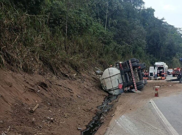 Após quase 30 horas de interdição, BR-381 é totalmente liberada em Belo Oriente