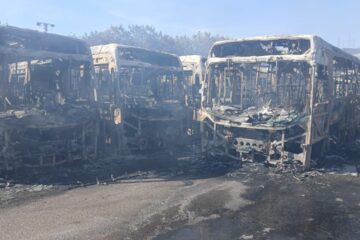 Ônibus destruídos em incêndio em BH não tinham seguro total