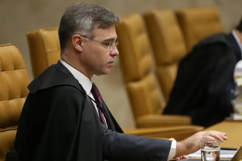 Gilmar diz que Mendonça comete “erro crasso” na delação de Vorcaro