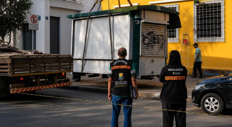Bancas de jornal abandonadas podem ser removidas em BH