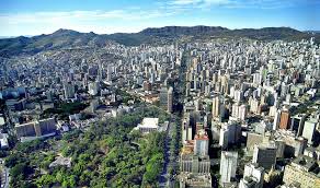 Corpus Christi altera funcionamento de comércio, bancos e serviços em BH