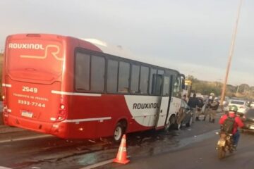 Engavetamento no Anel Rodoviário causa lentidão na altura da Pedro II