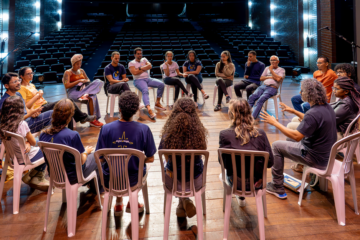 FCCDA promove segundo encontro da roda de conversa “A Arte da Presença” para debater o teatro em Itabira