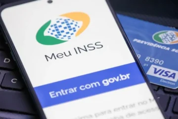 Prova de vida do INSS terá novas regras em 2026 e cadastro desatualizado pode causar bloqueio