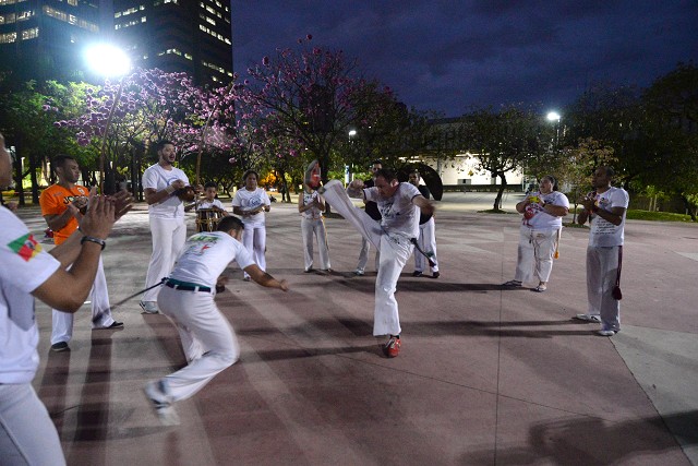 Lei inclui capoeira no currículo escolar em Minas como parte da cultura afro-brasileira