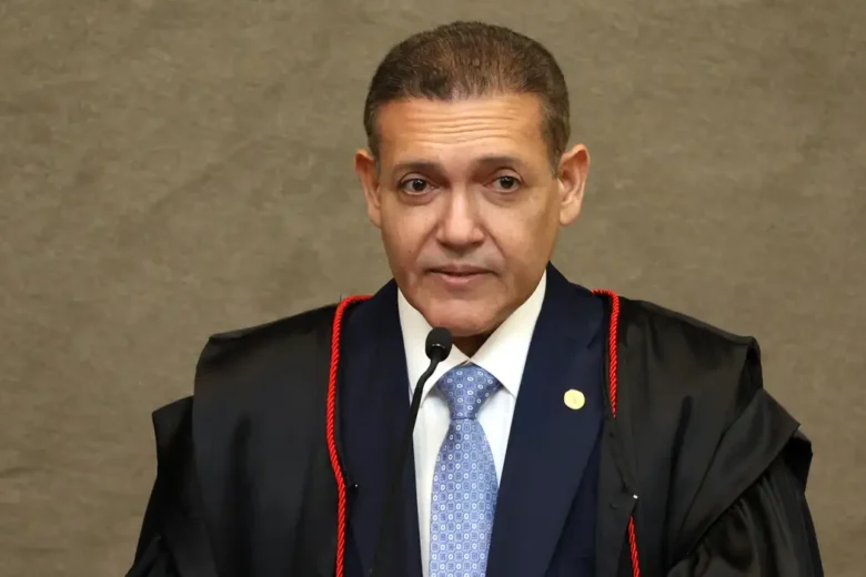 Ministros do STF e TSE sinalizam que não vão apoiar pedido de suspeição de Kassio Nunes Marques