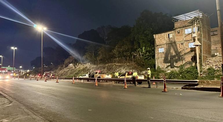 Novo Anel recebe troca de 76 metros de defensas metálicas em BH