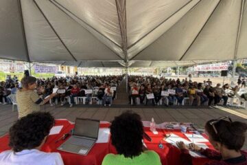 Professores municipais encerram greve após 45 dias em Belo Horizonte