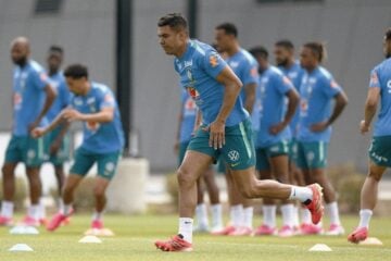 Prestes a estrear na Copa, Ancelotti não dá pistas sobre escalação da Seleção Brasileira