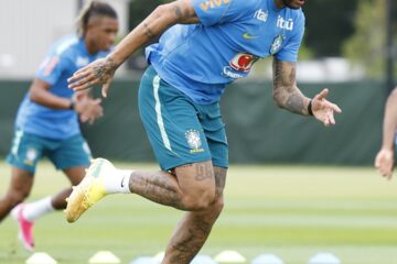 Brasil: Neymar treina sem restrições com o grupo pelo segundo dia seguido
