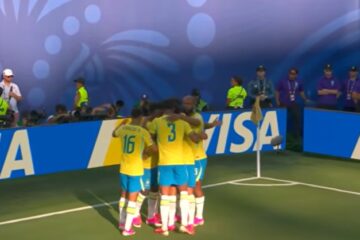 Brasil sai atrás, reage com golaço de Vini Jr. e estreia com empate diante de Marrocos na Copa do Mundo