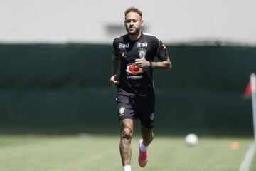 Neymar diz que “deu a vida e o sangue” na seleção brasileira e descarta volta: “não quero mais”