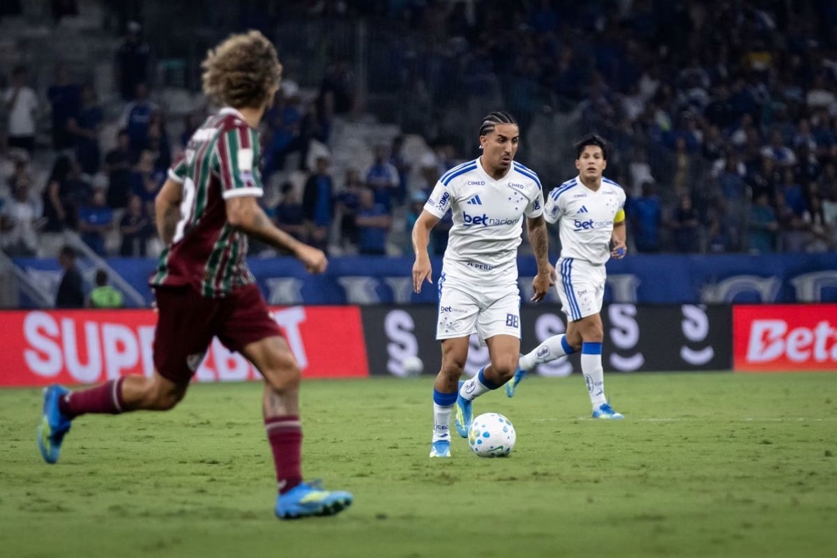 Cruzeiro empata com o Fluminense no Mineirão e fecha primeiro semestre em 11º lugar no Brasileirão