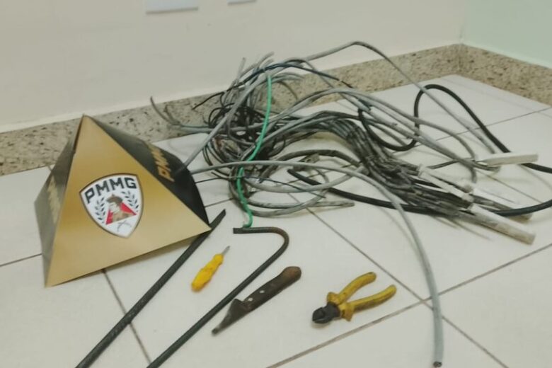 Homem é preso em flagrante por furto de cabos de operadora de telefonia em Itabira