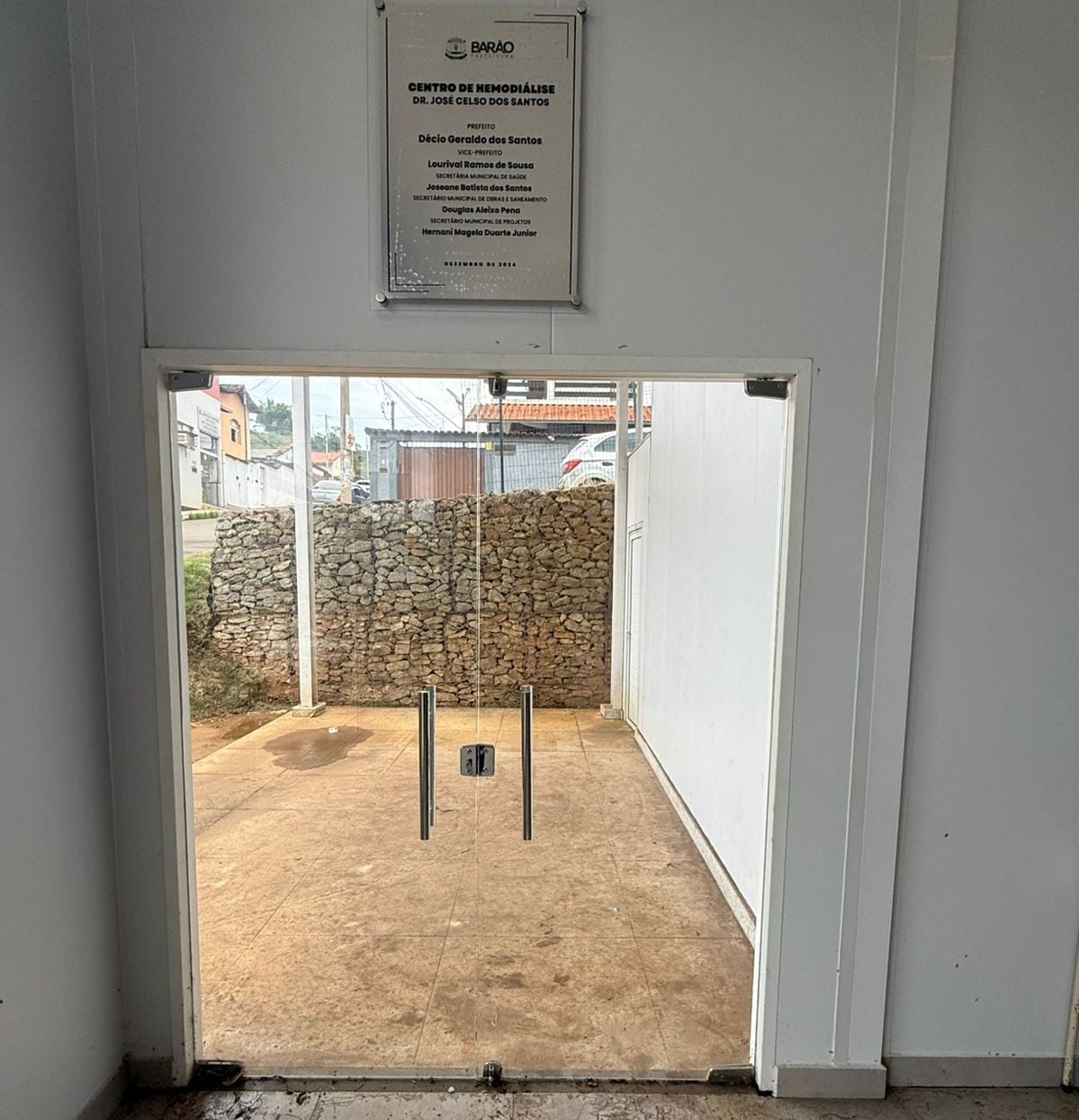 "Não tem requisitos legais, regulatórios, de engenharia e de segurança para funcionar", afirma auditoria sobre Centro de Hemodiálise de Barão de Cocais