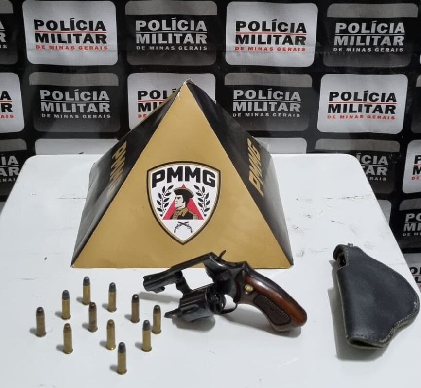 Homem é preso após ameaçar vendedor de motocicleta com arma de fogo em Santa Bárbara