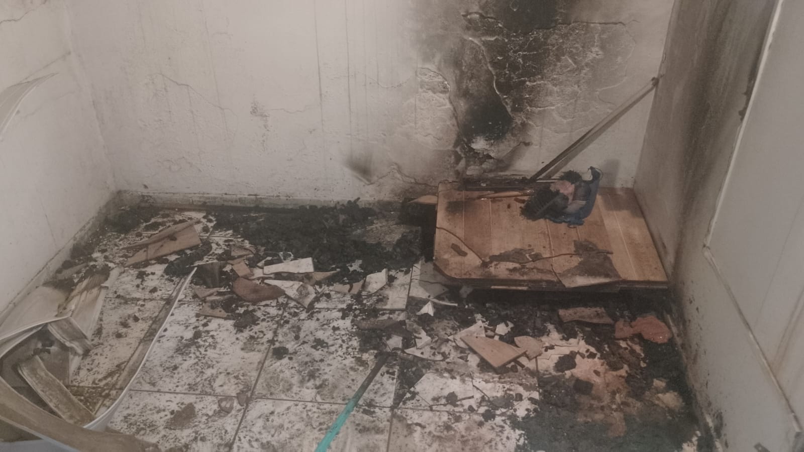 Princípio de incêndio atinge loja no Centro de Itabira e mobiliza Corpo de Bombeiros