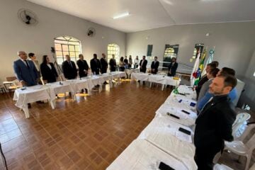 Câmara de Itabira presta homenagem a Dona Rosinha com minuto de silêncio