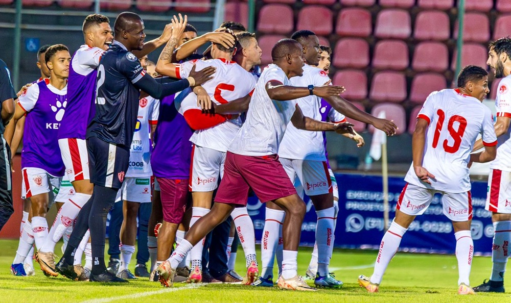 Valério inicia preparação para duelo que pode valer a liderança do Grupo B