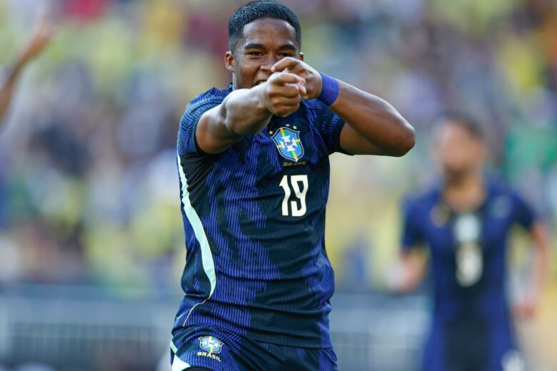 Enquanto as seleções revelam seus talentos ao mundo, Brasil esconde o seu