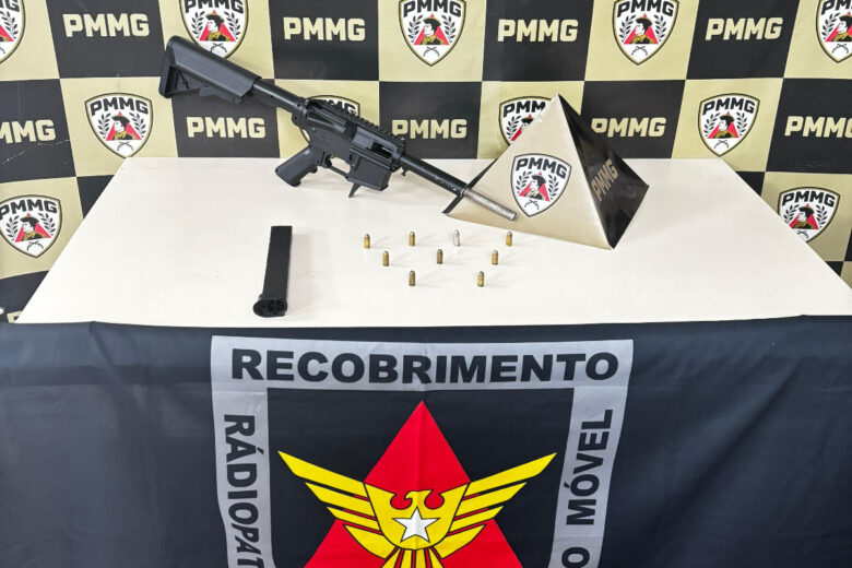 Polícia Militar apreende submetralhadora artesanal e munições em João Monlevade