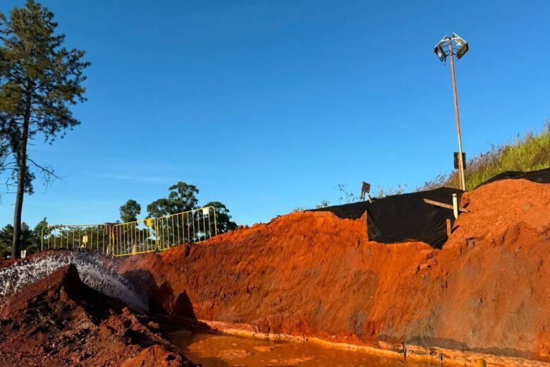 Manutenção emergencial afeta abastecimento de água em diversos bairros de Itabira. Saiba mais